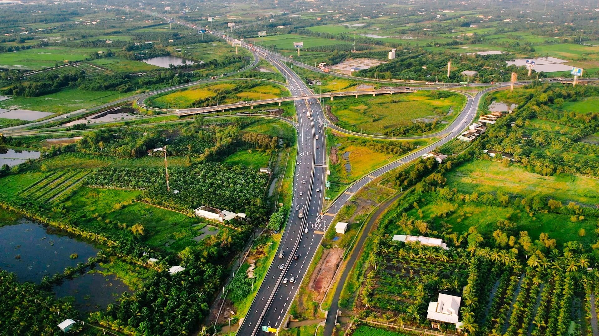 Aman Blao - Retreat Giữa Cộng Đồng Tử Tế Hạ tầng bảo lộc đang tăng trưởng đột phá